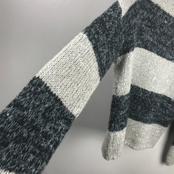 Ann Taylor LOFT Striped Sweater Size Medium - Picture 7 of 8